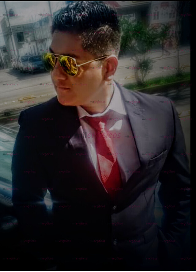 FOTOS DE MORENO FUERTE E INTENSO LISTO PARA SATISFACERTE