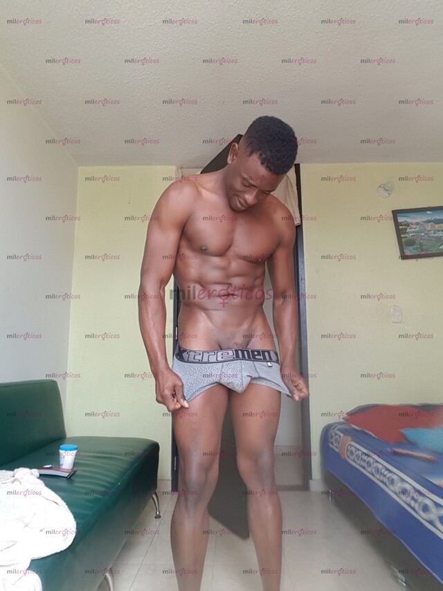 FOTOS DE TÚ NEGRO ARTURO VOLVIÓ NUEVAMENTE PARA COMPLACERTE