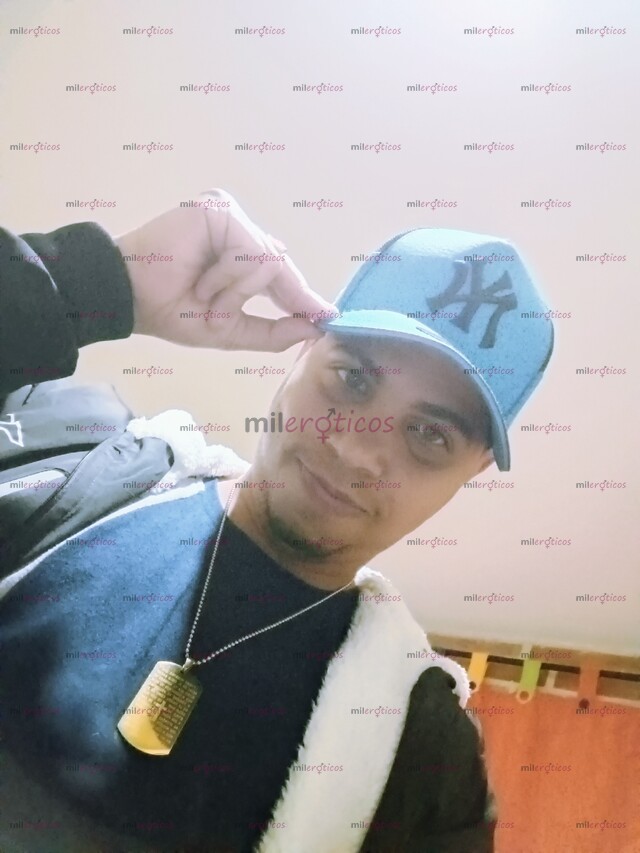 FOTOS DE VENEZOLANO MORENO ARDIENTE EN MEDELLIN COMPLACE ES MI MISIÓN