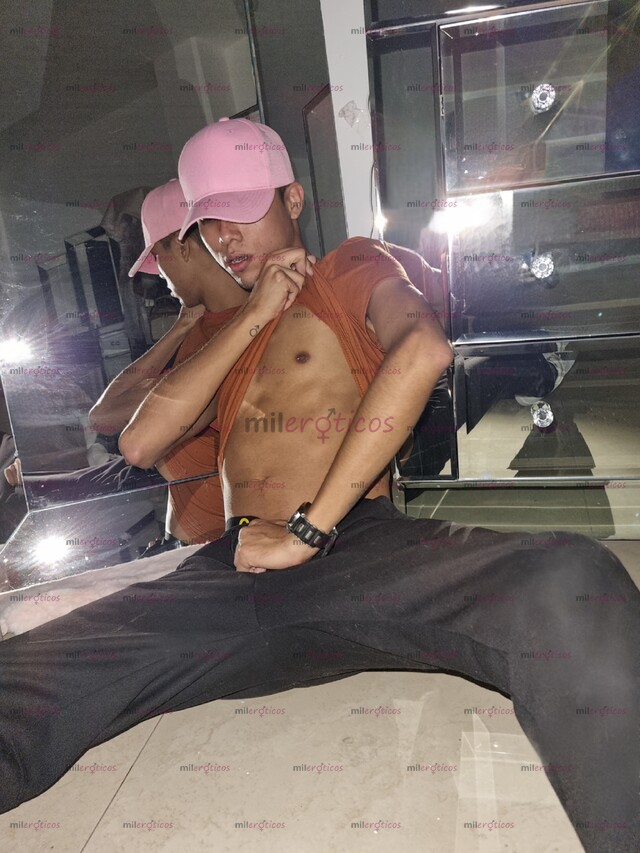 FOTOS DE TWINK BONITO MORBOSO PREGUNTA PARA HACERTE VIDEOS DE TUS FETICHES O FANTASIAS