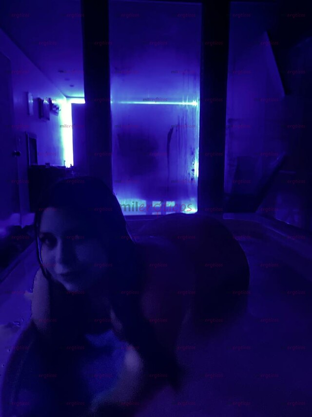 FOTOS DE SAMANTHA LINDA HOVENCITA RUBIA, OJOS VERDES