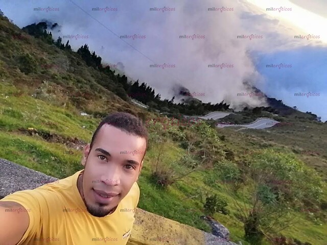 FOTOS DE VERGON LECHERO COMPLACIENTE 24CM DE BUENA VERGA TALADRO.