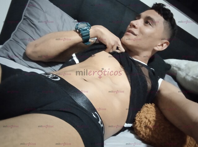 FOTOS DE DOTADO COSTEÑO DE 24 CM DE VERGA GRUESA CON SITIO