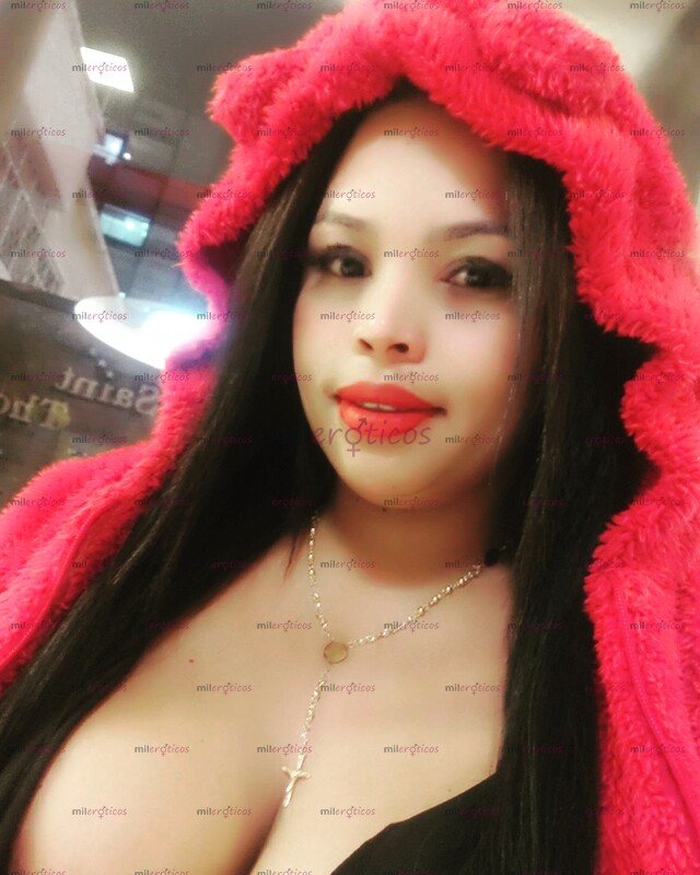 FOTOS DE HERMOSA KIM VELEZ DIOSA DE EBANO SEXUAL COMPLACIENTE VAGINA HUMEDA Y HOT