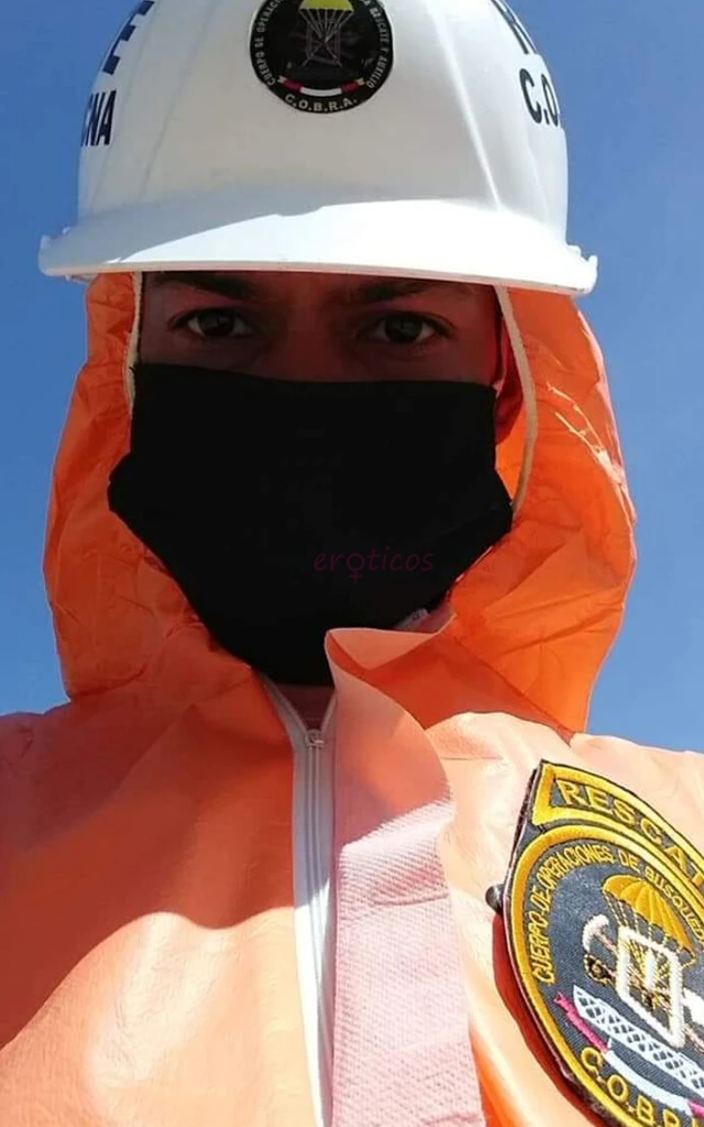 Hola saludos nuevo moreno trigueno de 25 anos extranjero con buena dotacion morboso versatil dispuesto a complacerte tus deseos mas intimosuna dotacio...