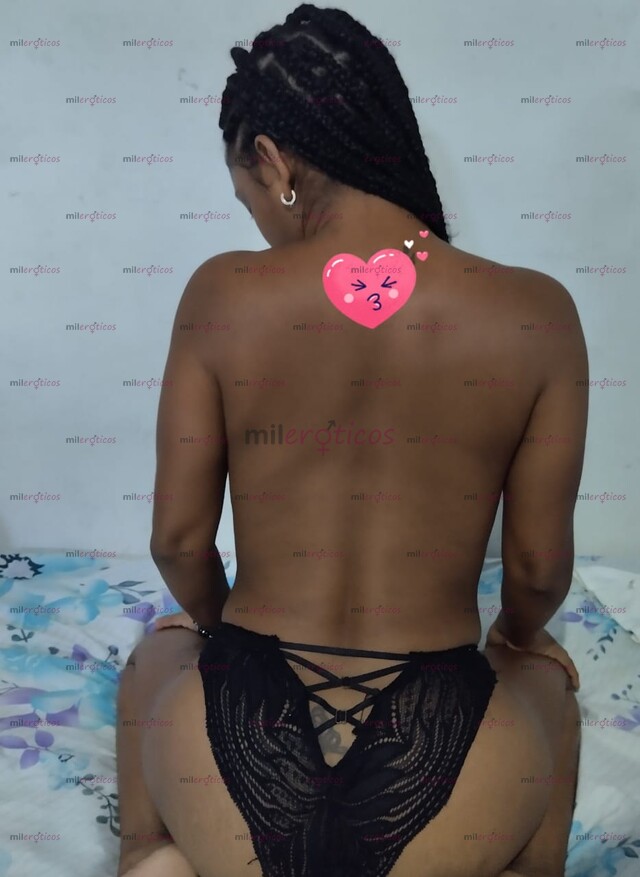 FOTOS DE HOLA MIS AMORES ME LLAMO KAROLINA UNA MORENA MUY LINDA