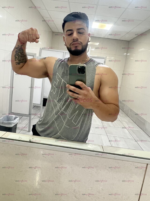 FOTOS DE ESCORT DISPONIBLE GUAPO LECHERO CACHONDO MORBOSO