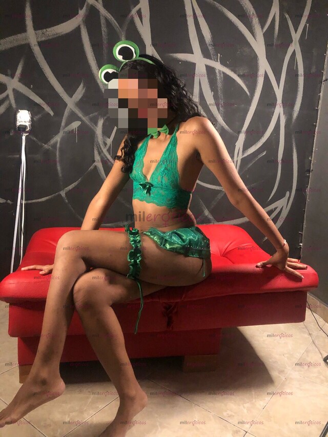 FOTOS DE CHICA DELGADA, COQUETA, EXTROVERTIDA, COMPLACIENTE