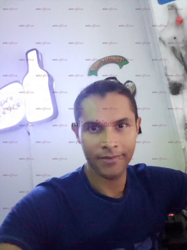 FOTOS DE COMPLACIENTE AGUANTADOR VERSATIL ALEGRE Y DIVERTIDO.