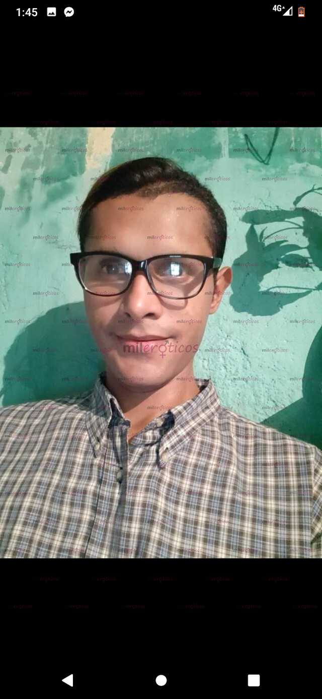 FOTOS DE COMPLACIENTE AGUANTADOR VERSATIL ALEGRE Y DIVERTIDO.