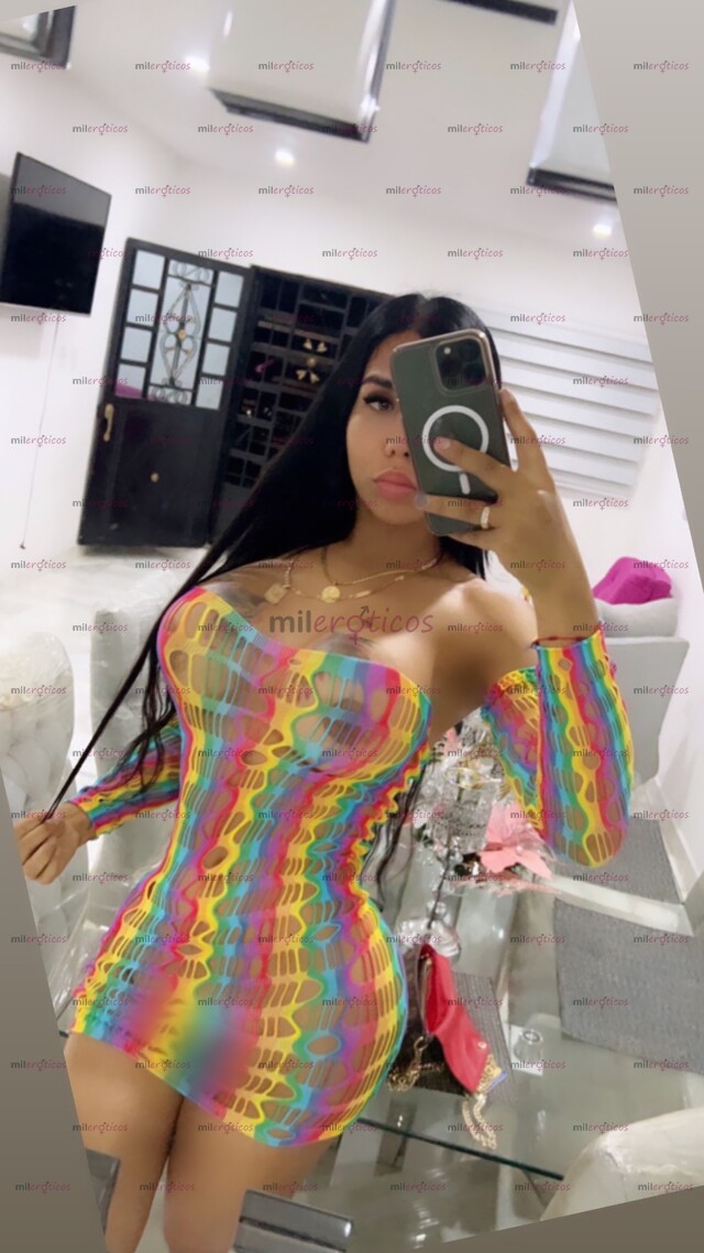 FOTOS DE SOY UNA HERMOSA CHICA TRANS DISPONIBLE PARA HOMBRES SOLVENTES