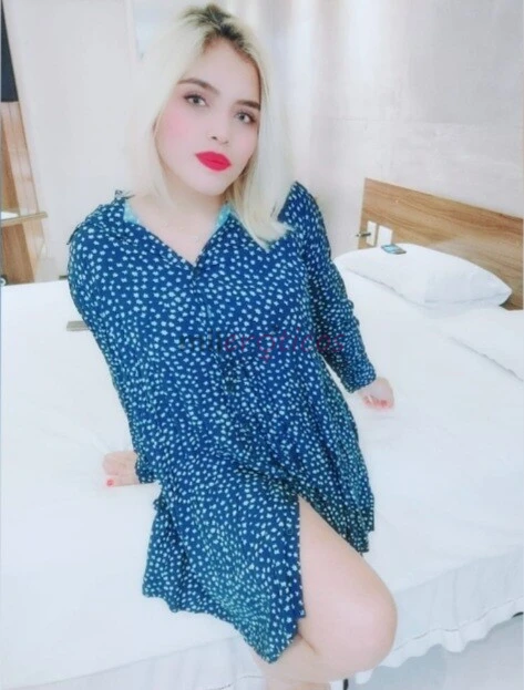 FOTOS DE NINFENTINHA MAGRA BRANCA OLHOS AZUL ESTILO NAMORADINHA