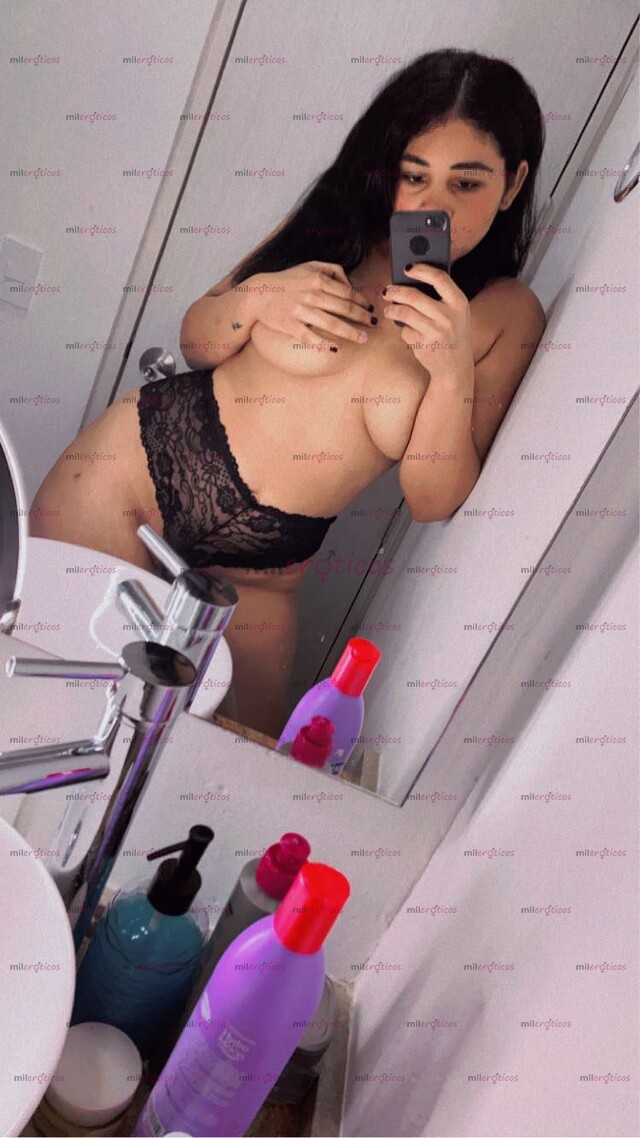 FOTOS DE SOFIA CON HERMOSO CUERPO Y NALGAS HERMOSAS PARA DISFRUTAR