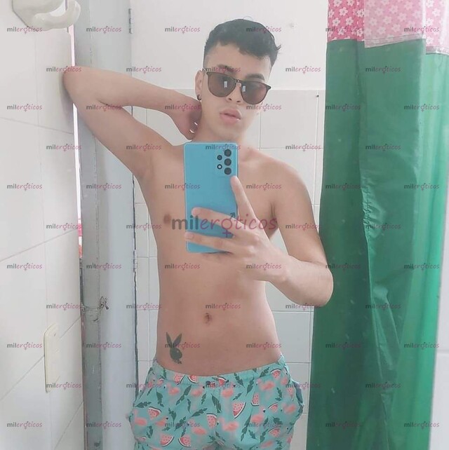 FOTOS DE VERSATIL... VERGON.ARRECHO... ROMPECULOS..