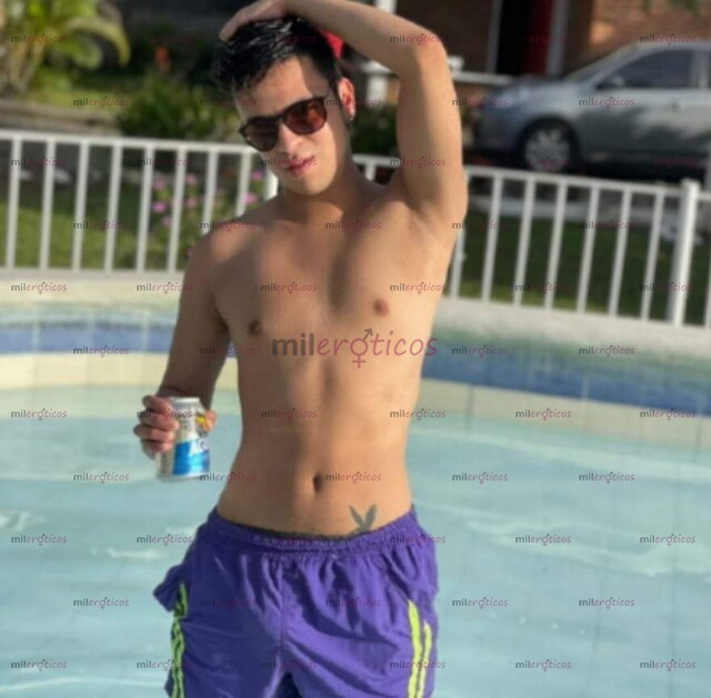 FOTOS DE VERSATIL... VERGON.ARRECHO... ROMPECULOS..