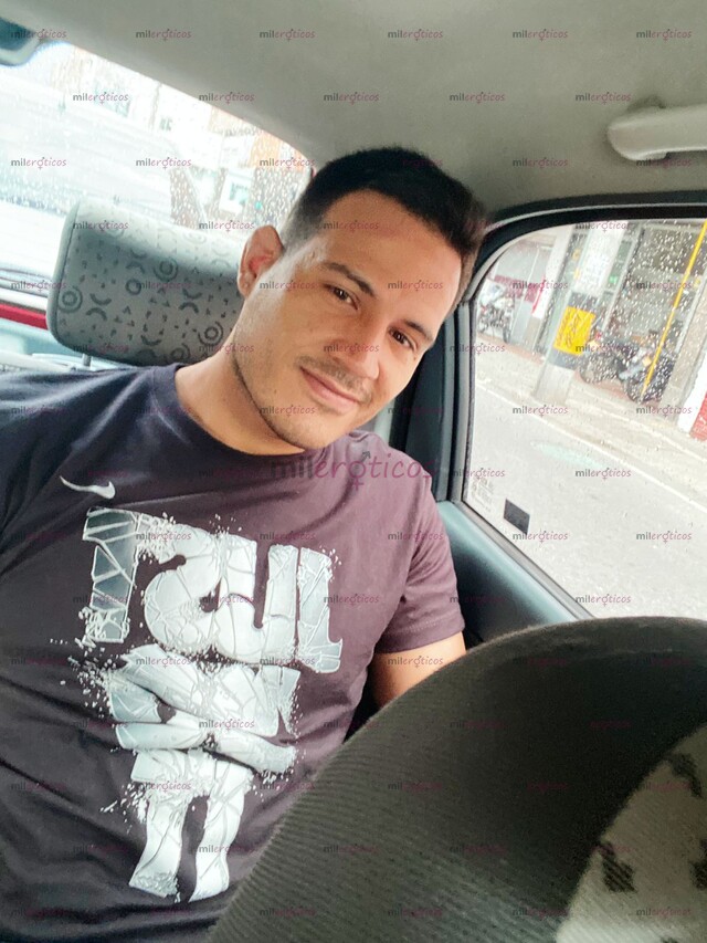 FOTOS DE DIEGO VERGON LECHERO LISTO PARA CONPLACERTE APARTAMENTO PRIVADO