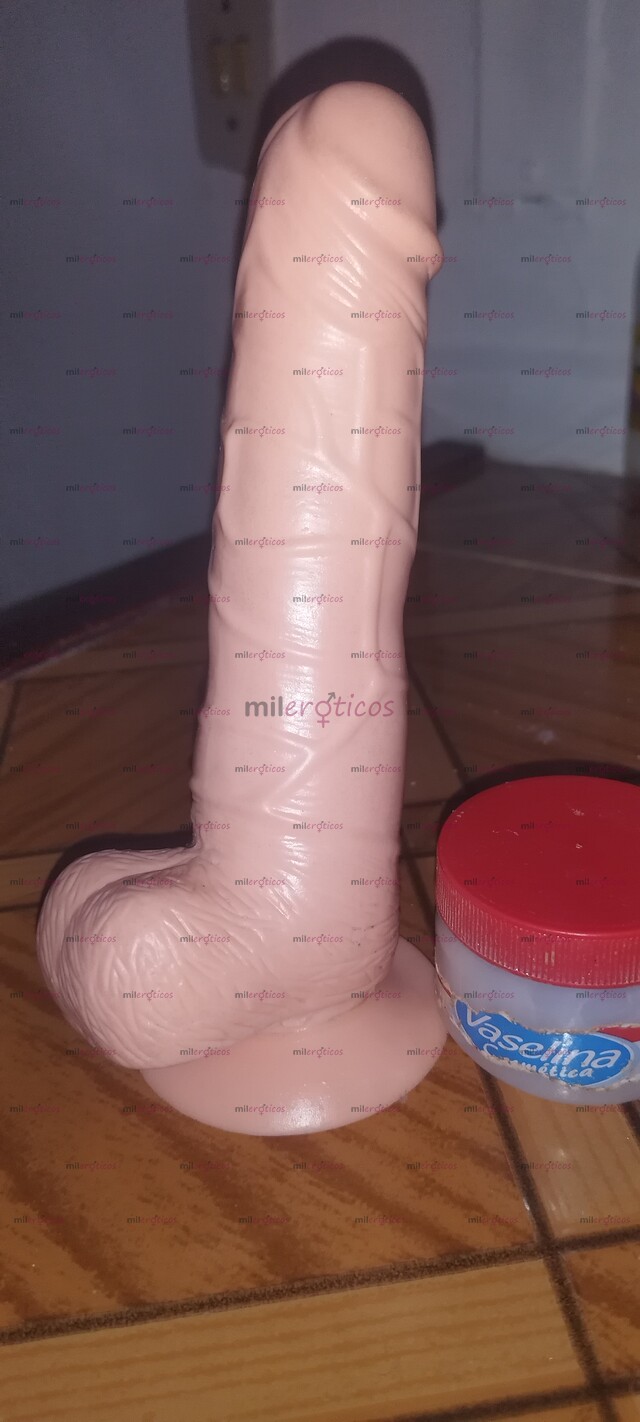 FOTOS DE SUPER LECHERA DOMINANTE FIESTERA EXPERTA EN PRINCIPIANTES