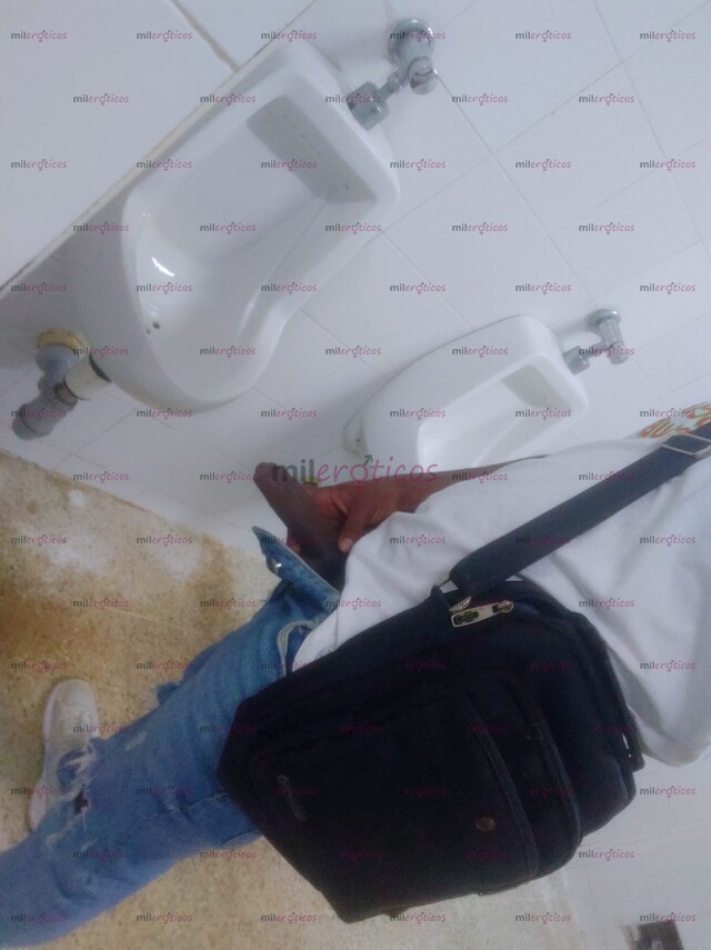FOTOS DE NEGRO VERGON 22 CM DE UN MACHO DOMINANTE WHATSAPP3016975038