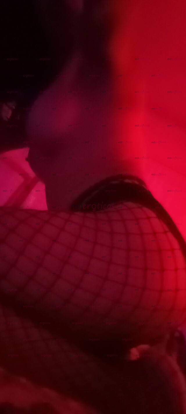 FOTOS DE AGUANTADORA BUSCANDO DOTADOS SOLVENTES PARA ÉSTA CHICA CALIENTE