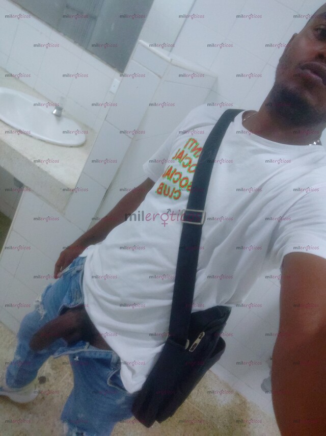 FOTOS DE NEGRO VERGON 22 CM DE UN MACHO DOMINANTE WHATSAPP3016975038