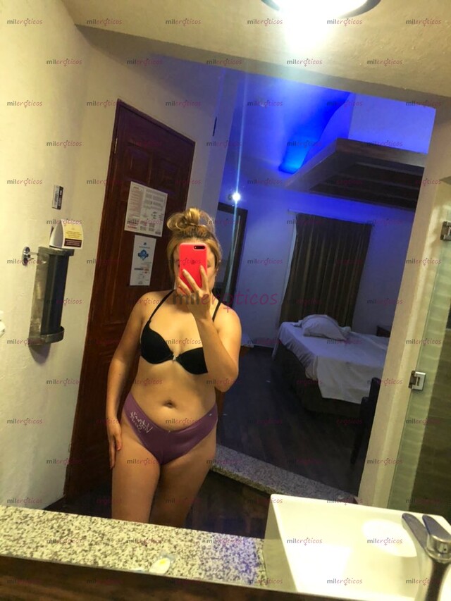 FOTOS DE KELLY SIMPÁTICA EXTRAORDINARIAMENTE BUENA HONDA