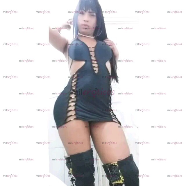 FOTOS DE HOLA HOLA SOY UNA MORENA BIEN DESPIERTA EN BESOS NEGRO