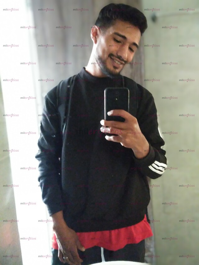 FOTOS DE ME LLAMO ANDRÉS, TENGO 25AÑOS. SOY ECUATORIANO