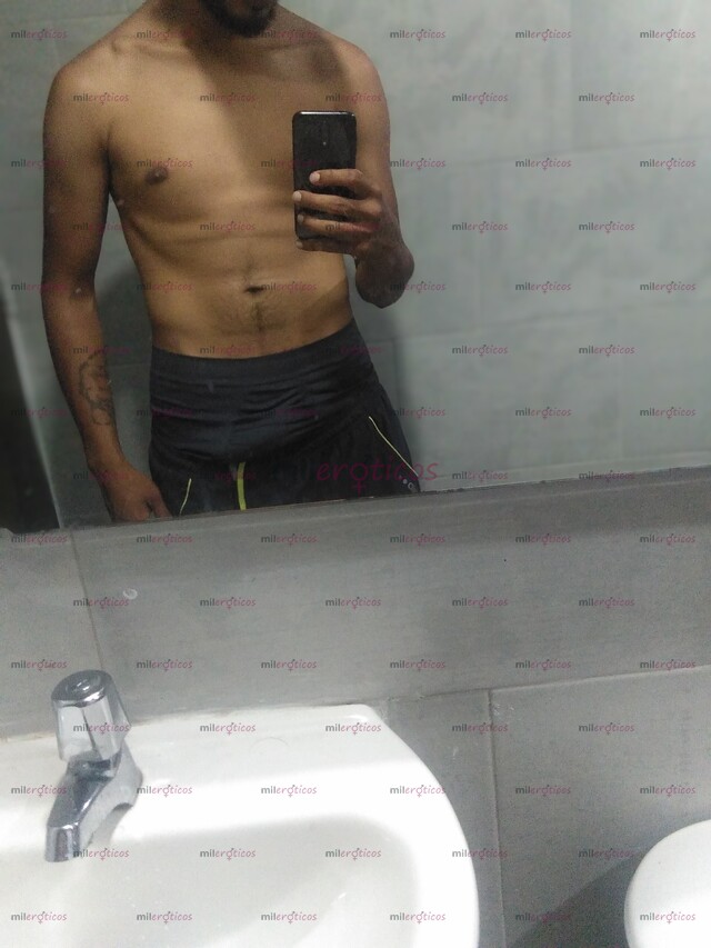 FOTOS DE ME LLAMO ANDRÉS, TENGO 25AÑOS. SOY ECUATORIANO