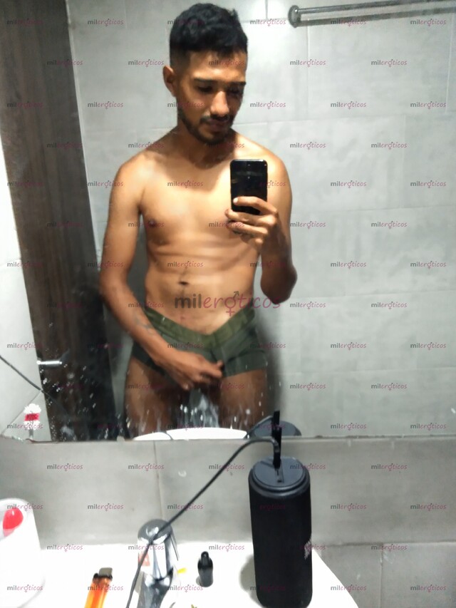 FOTOS DE ME LLAMO ANDRÉS, TENGO 25AÑOS. SOY ECUATORIANO