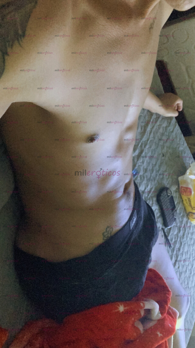 FOTOS DE CHICO LATINO NUEVO EN LA PÁGINA VERSÁTIL