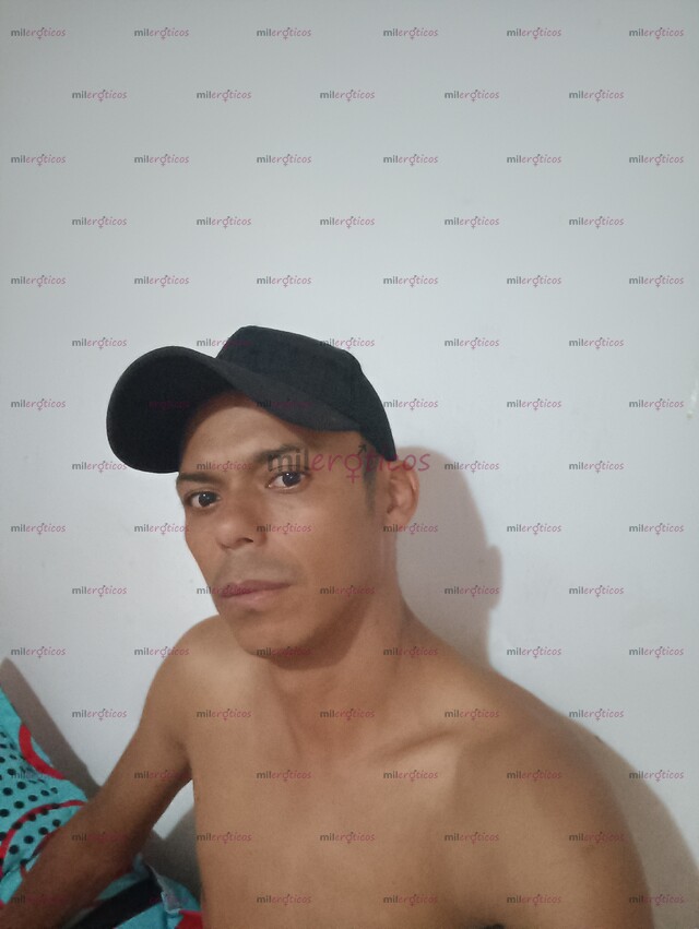 FOTOS DE PERSONA SERIA Y CENTRADO. PARA BUENAS COMPAÑÍAS