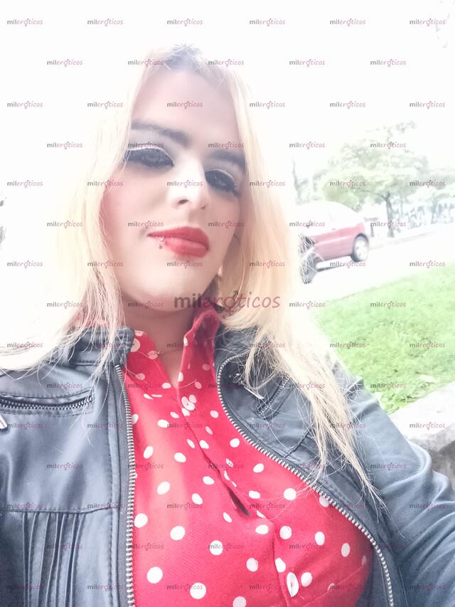 FOTOS DE CHICA VERSÁTIL LECHERA COMPLACIENTE AL MXIMO