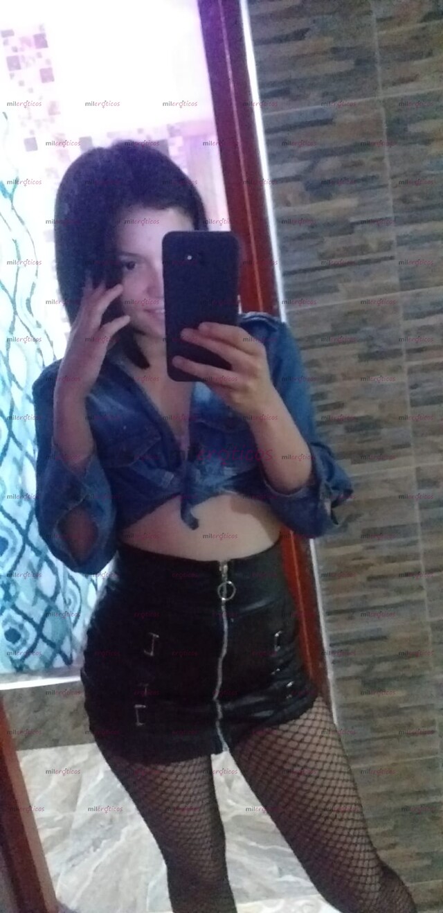 FOTOS DE JOVEN UNIVERSITARIA MUY DISCRETA Y CON GANAS DE FOLLAR