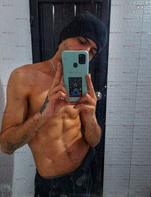 FOTOS DE VERGON ARRECHO, CHICO ATRACTIVO Y CALIENTE, COMPLACIENTE