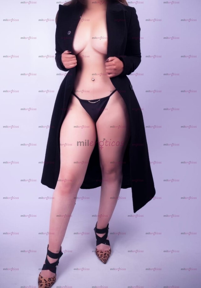 FOTOS DE SEXY UNIVERSITARIA, FETICHISTA Y COMPLACIENTE