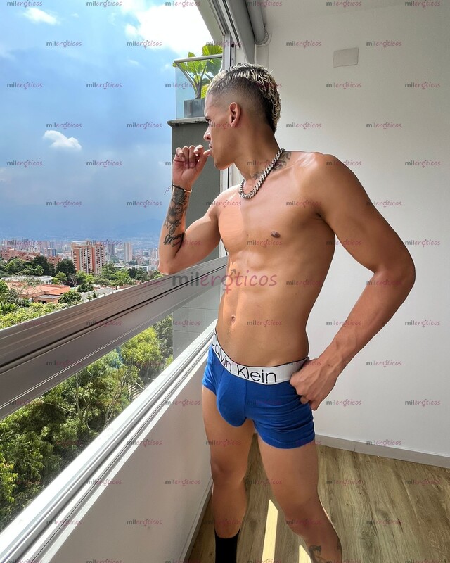 FOTOS DE ZETA SERIO MODELO DIVERTIDO VERGON EXTROVERTIDO Y PERVERTIDO