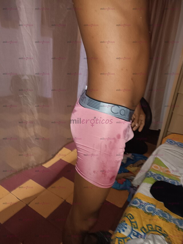 FOTOS DE SOY UN MORENO DELGADO, HONESTO SERIO Y RESPONSABLE, CENTRADO Y FIRME