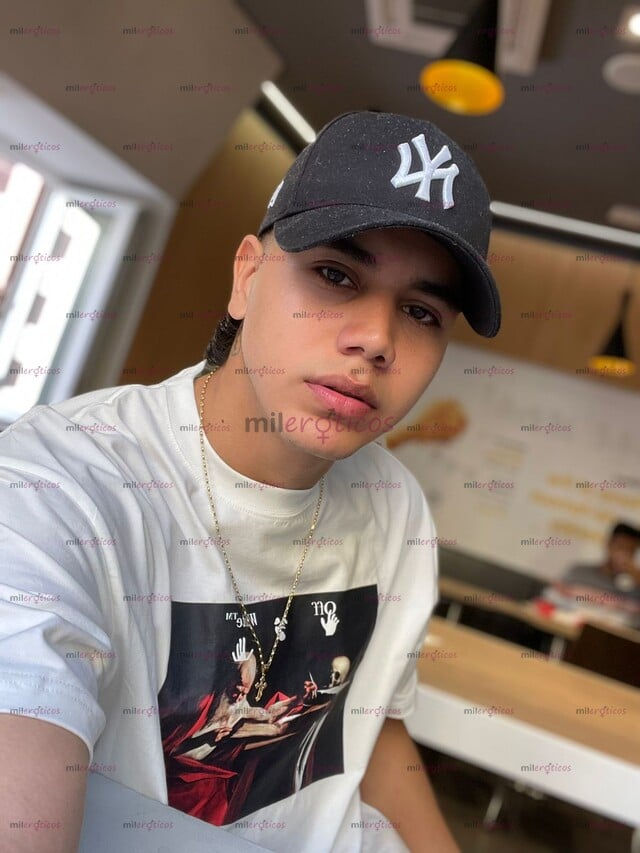FOTOS DE JOVEN EXÓTICO DISCRETO VARONIL INTELECTUAL