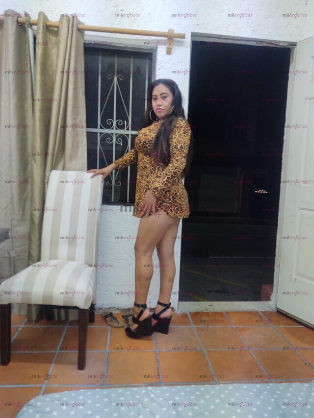 FOTOS DE SOY UNA CHICA TRANS CON UN CARAMELO DE 18CM VEN A DISFRUTALO...