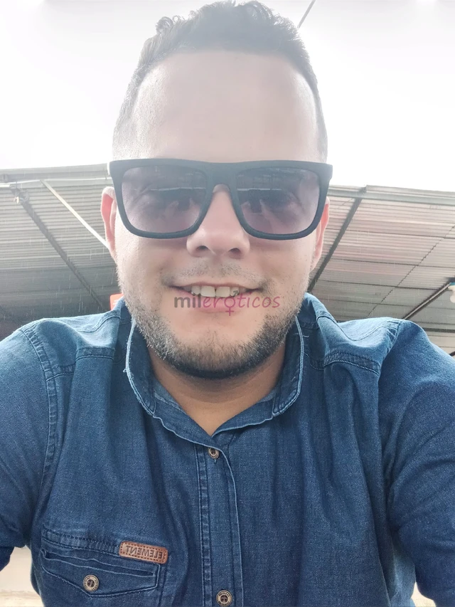 Me considero un chico muy divertido polifacetico encantador muy social pasaras un dia muy agradable y diferente haremos que salga de la monotonia diar...