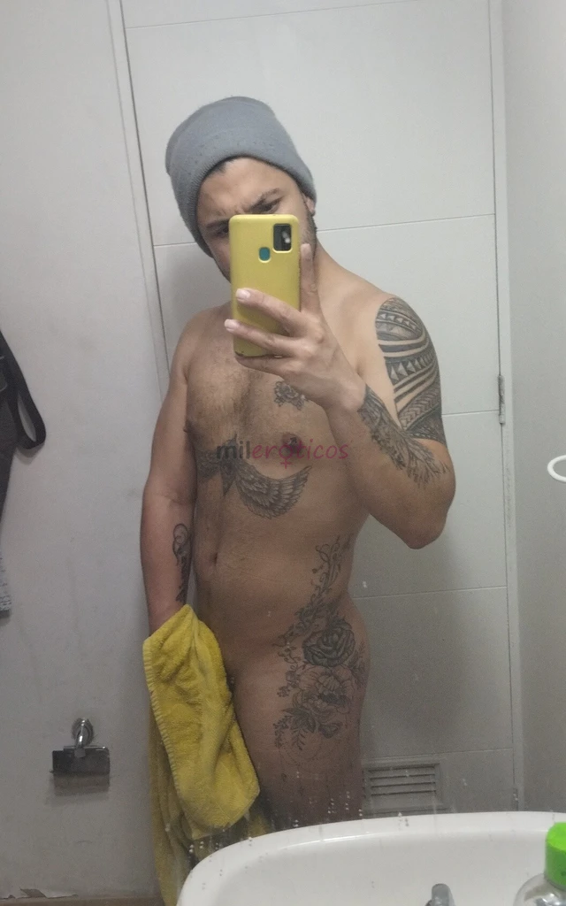 Hola 100 varonil discreto 1 72 de estatura atiendo a hombres casados viudos solteros comprometidos en relacion de pareja cuento con sitio a pocos paso...