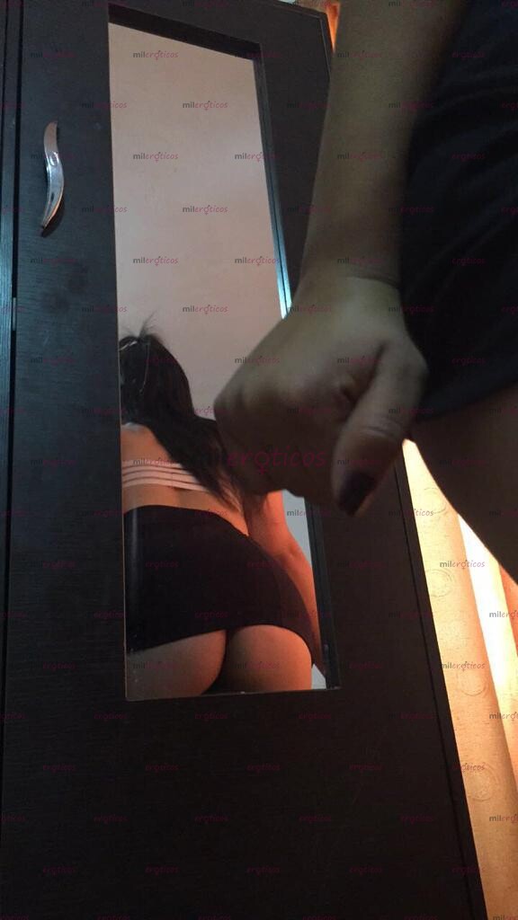 FOTOS DE ...VANESSA... CARIÑOSA... COMPLACIENTE....