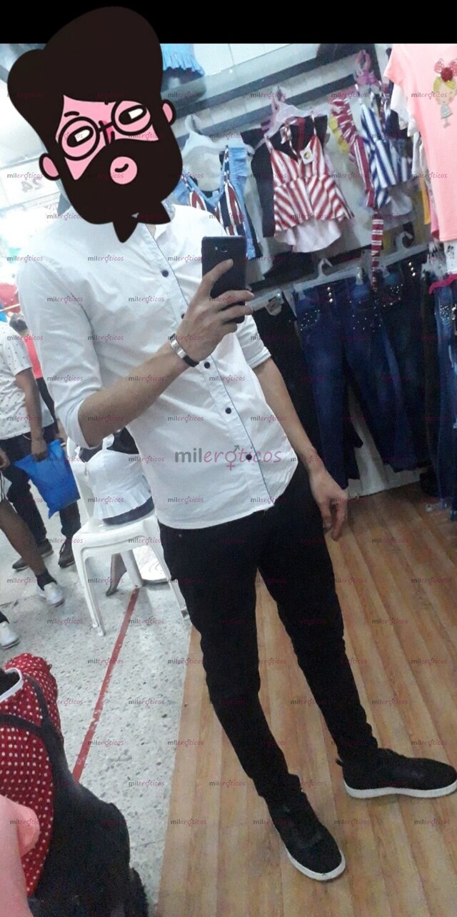 FOTOS DE SOLO PARA MUJERES!! JOVEN, ALTO,BUENON Y BIEN DOTADO 100%