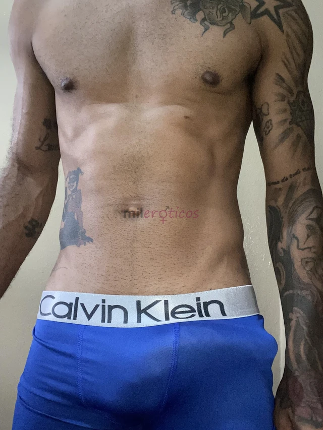 Ola meu nome e adriano amp sou moreno 1 69 de altura de puro tesao amp gosto de realizar as fantasias dos meus clientes amp atendo homens e mulheres e...