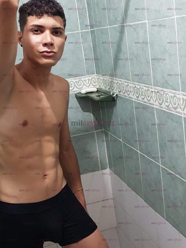 FOTOS DE CHUPO CULO FOLLO DURO EN VARIAS POSICIONES Y DOY LECHE