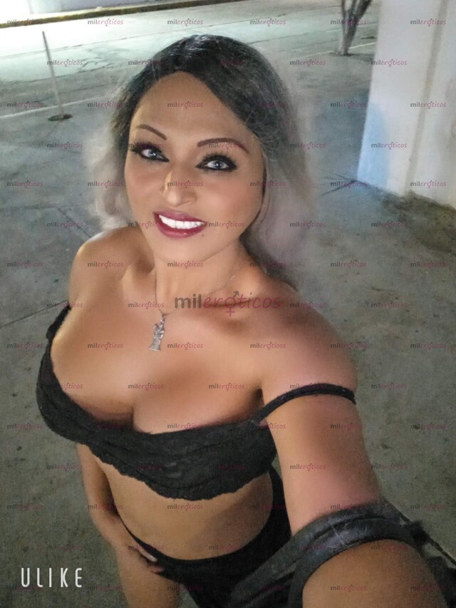 FOTOS DE ANDREA LA REINA Y DIOSA DEL ORAL LLÁMAME 2295524145