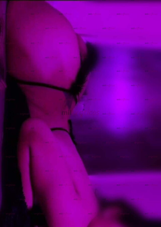 FOTOS DE VAMOS A PASAR UN MOMENTO SÚPER DELICIOSO, HANNA PEQUEÑA Y SENSUAL PLAYA