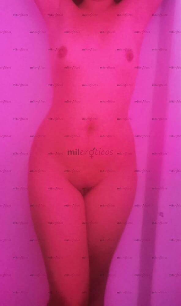 FOTOS DE FLACA DELICIOSA ATIENDO MUJERES,HOMBRES,TRIOS Y PAREJAS TODO BIEN RICO