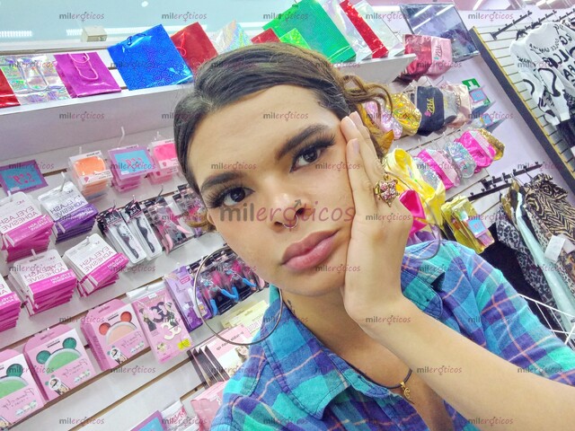 FOTOS DE PONME EN CUATRO Y HAZME TUYA. SOY COMPLACIENTE Y CALIENTE