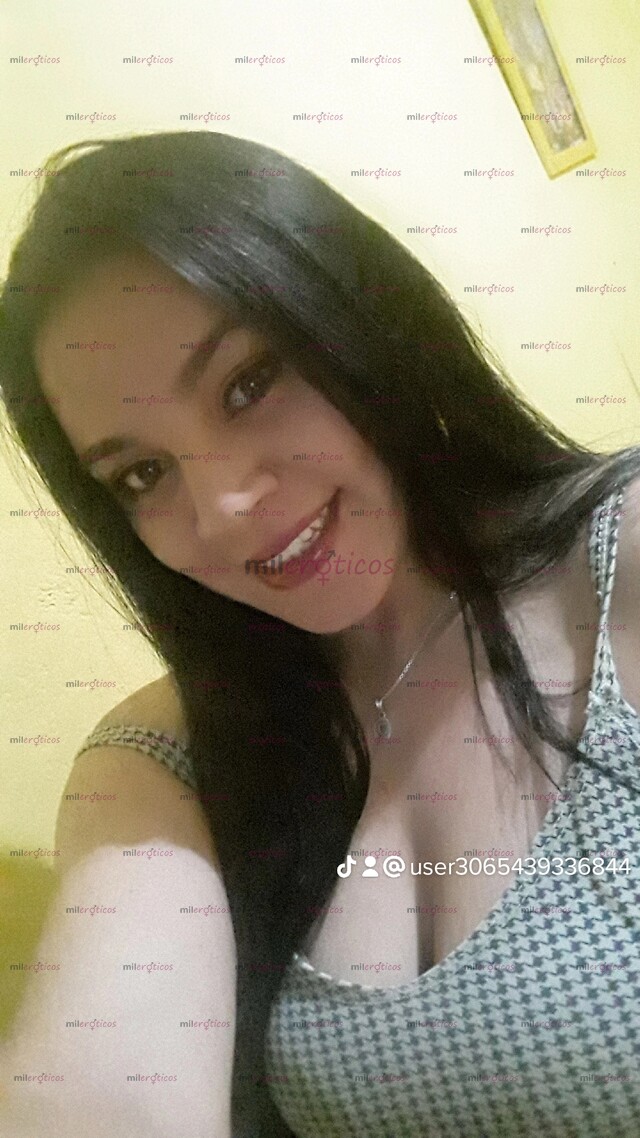 FOTOS DE HERMOSA JOVEN DISPONIBLE PARA DOMICILIO EN BOGOTA
